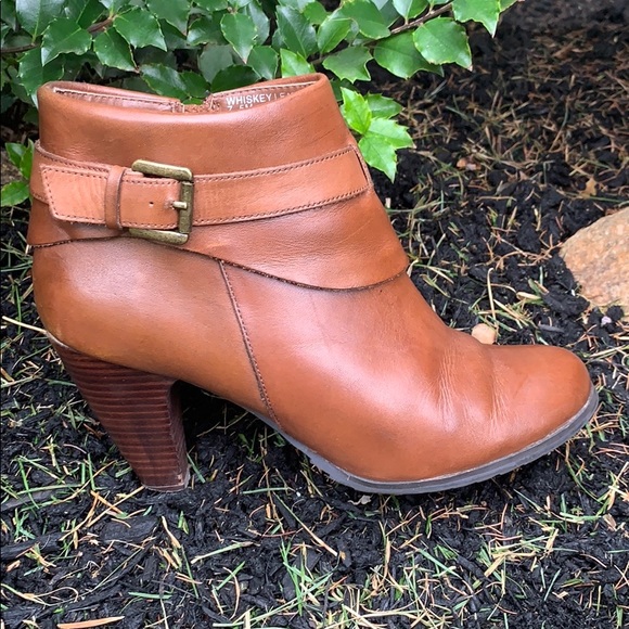 Coach and Four brownish/tan booties - Picture 2 of 8